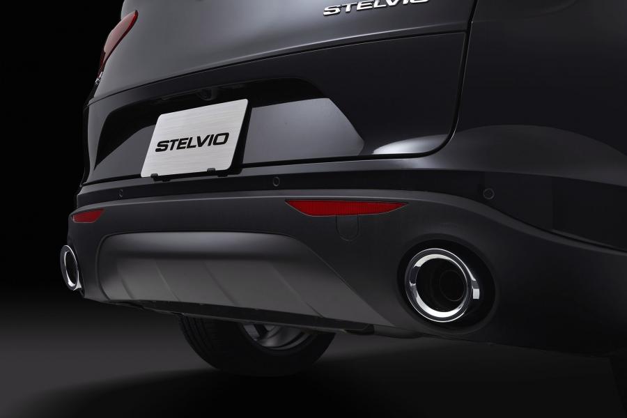 Детали экстерьера Alfa Romeo Stelvio Monochrome Edition (949) 2019 года  (JP) (фото 5 из 6)